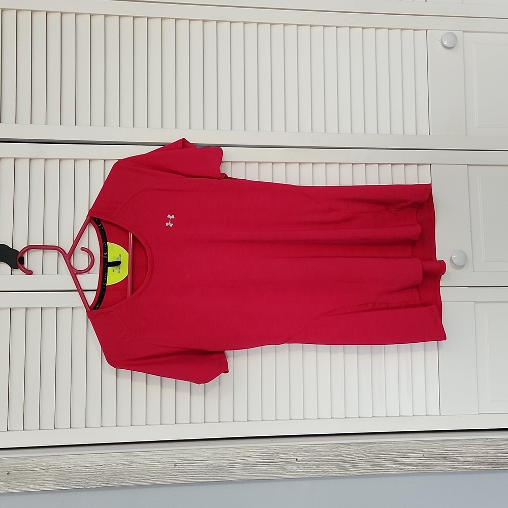 Under armour Heatgear top size medium